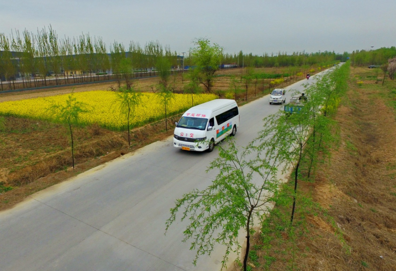 4月10日，河北省邢臺市威縣100輛新能源純電動公交車投入運營。至此，邢臺市為加強大氣污染防治力度，已投入運營5500輛環保公交車。