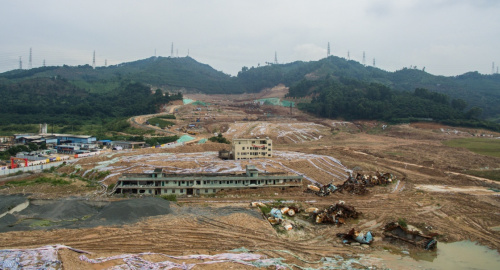 深圳光明新區渣土受納場“12·20”特別重大滑坡事故事發地（6月16日攝）。新華社記者 毛思倩 攝