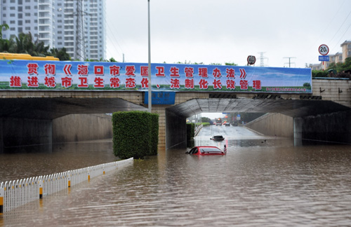 8月18日，汽車被困在?？谇鸷４蟮篮Ｈ饦蛳?。